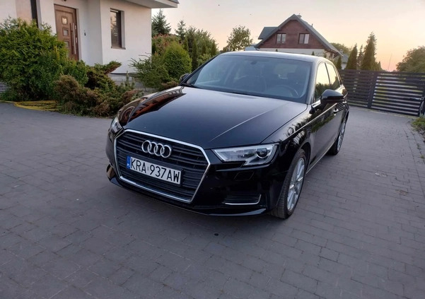 Audi A3 cena 56900 przebieg: 79000, rok produkcji 2016 z Sandomierz małe 46